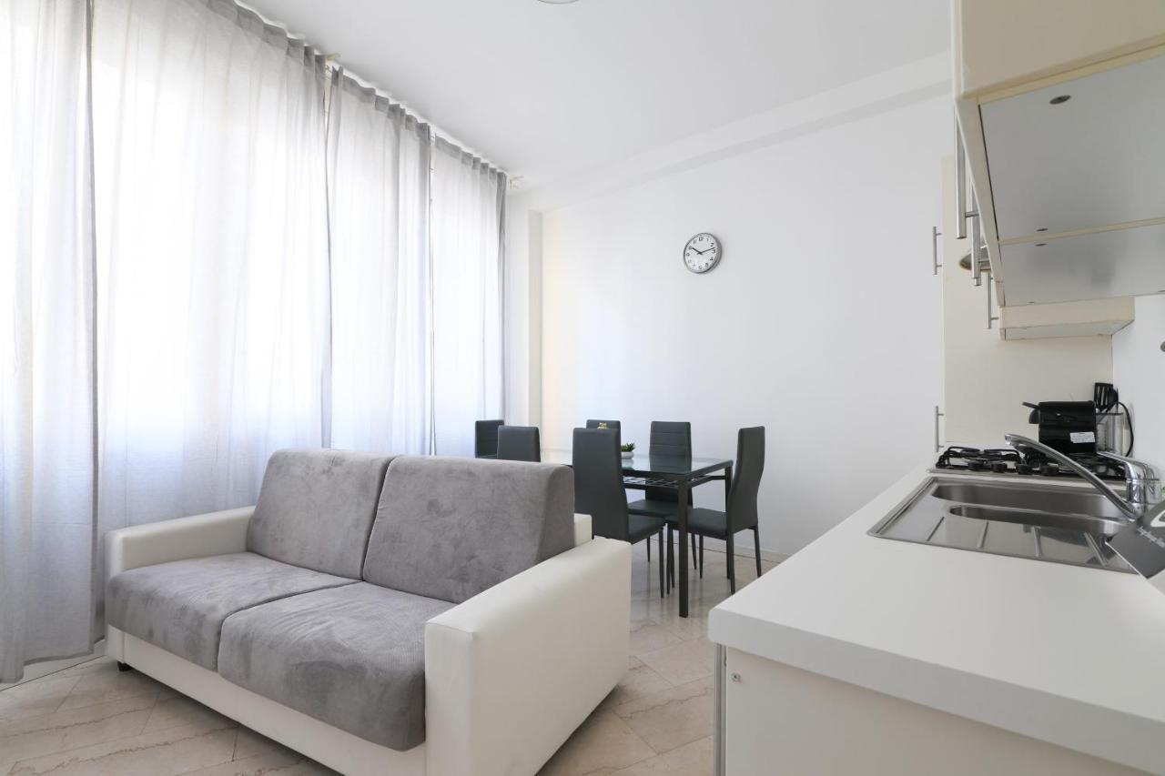 Prestige Boutique Homes - Duomo 1 Мілан Екстер'єр фото